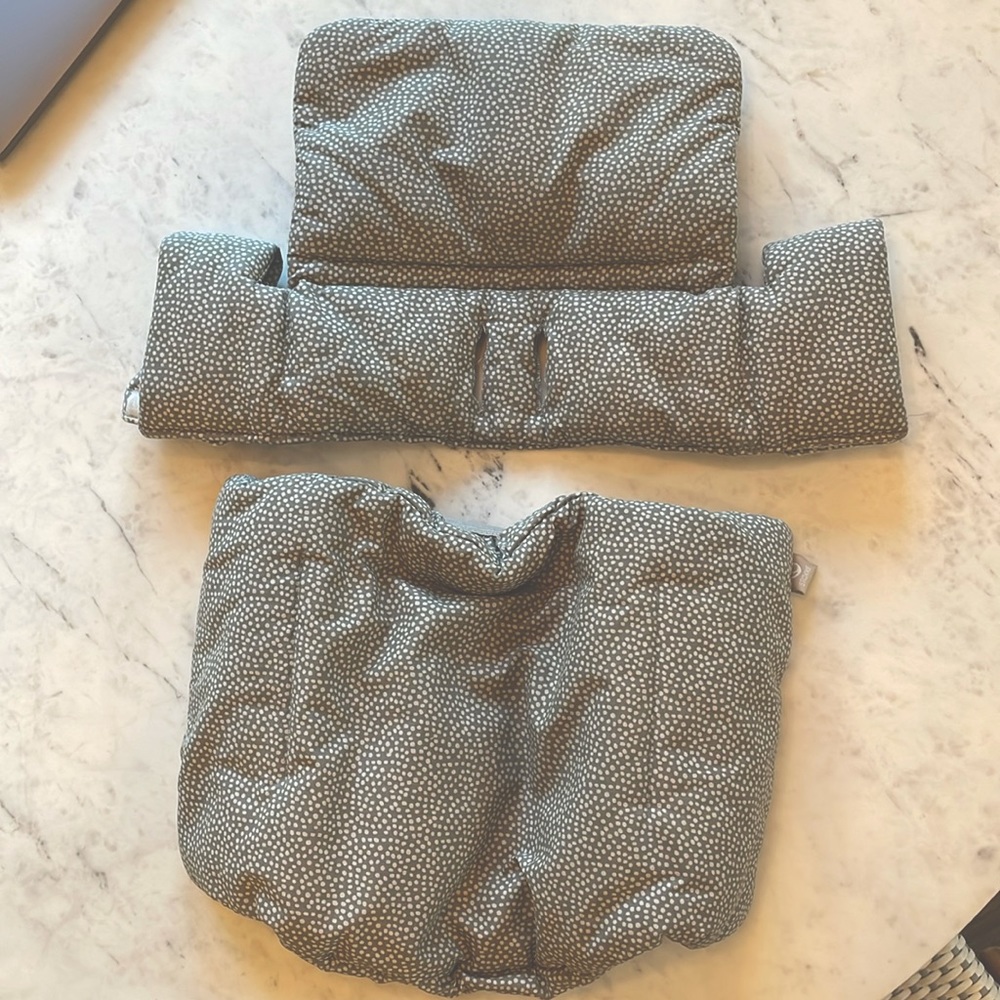Stokke Tripp Trapp Highchair cushion gray with dots
